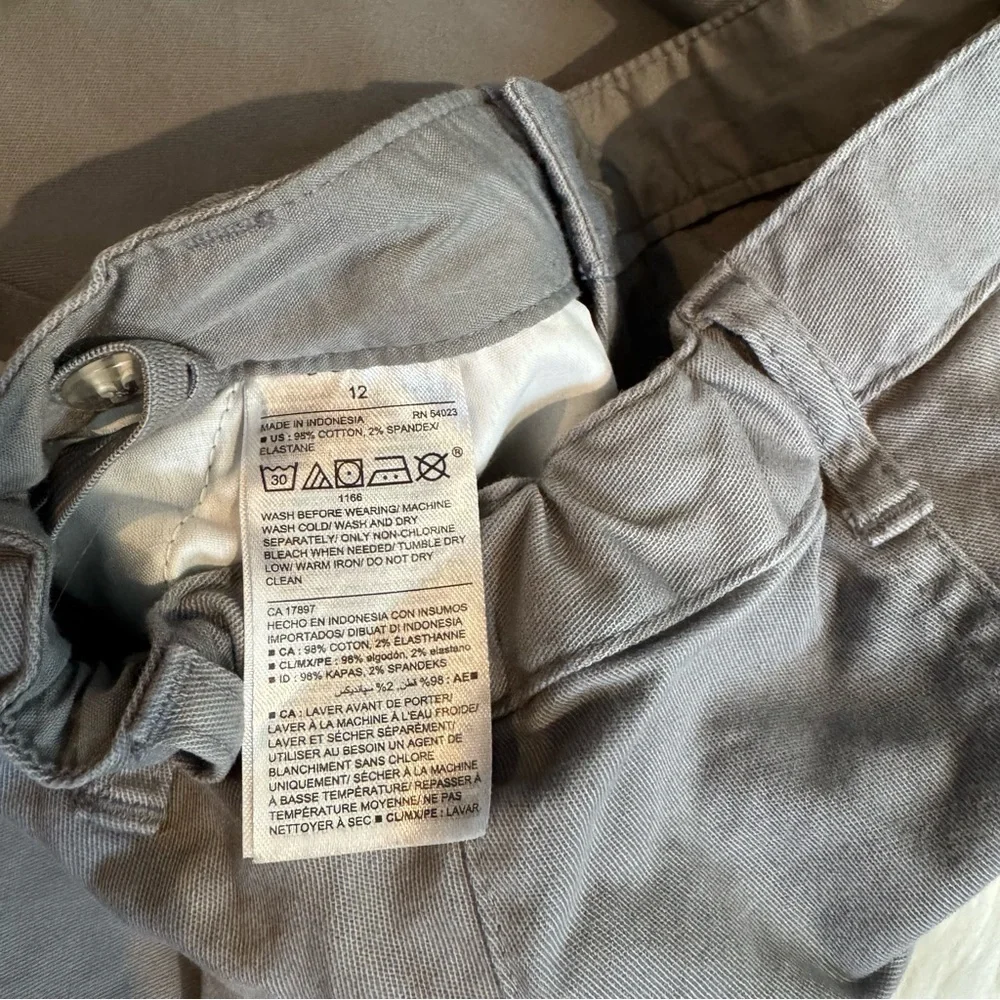 Old Navy Boys Gray Chino Pants Size 12‎ Straight Stretch School Uniform